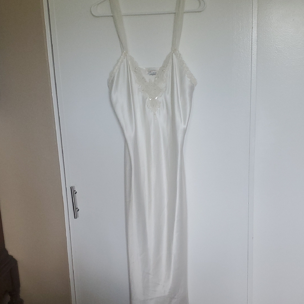 Luxurious Cream Lace Chemise